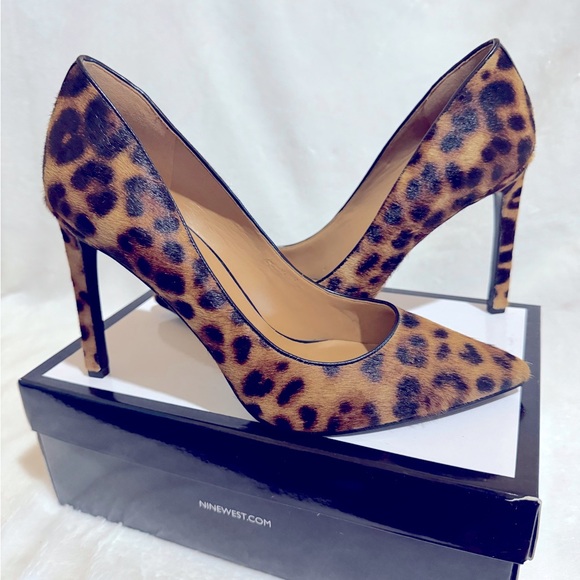 NINE WEST Tatiana Pointy-Toe Pumps - Picture 5 of 6